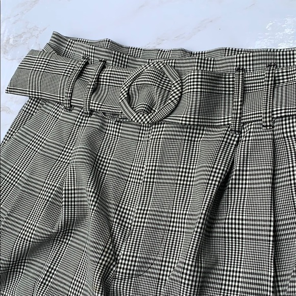 Zara Black & White Checkered Trousers, w/ belt - Picture 2 of 4